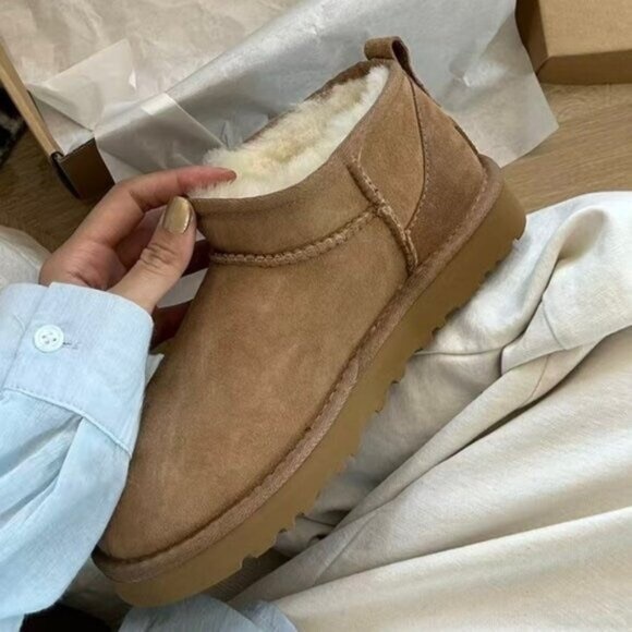 UGG Women's Classic Ultra Mini Boots - Picture 5 of 5